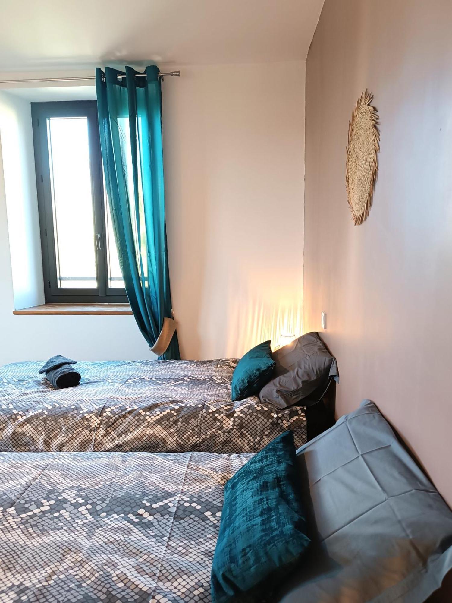 Les Tanalis - Chambres D'Hotes & Gite Gurs Exterior photo